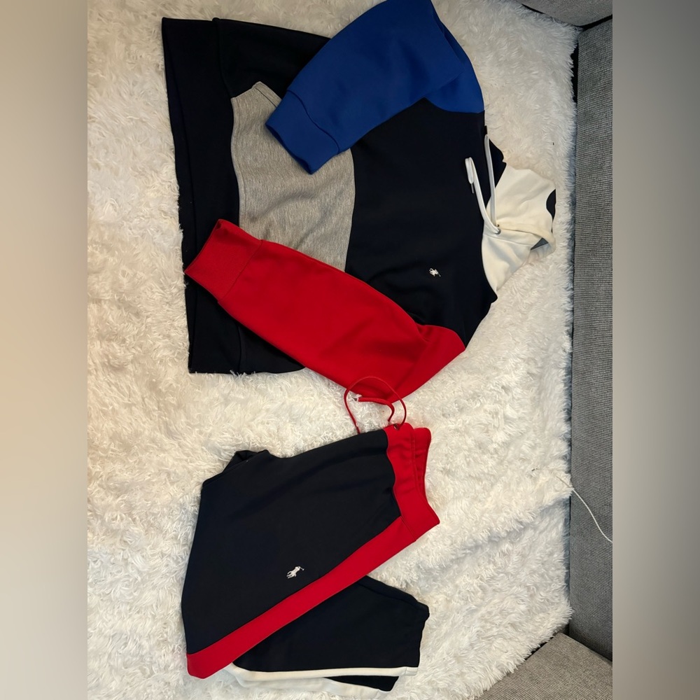 Men’s Polo Ralph Lauren Sweatsuit , size medium